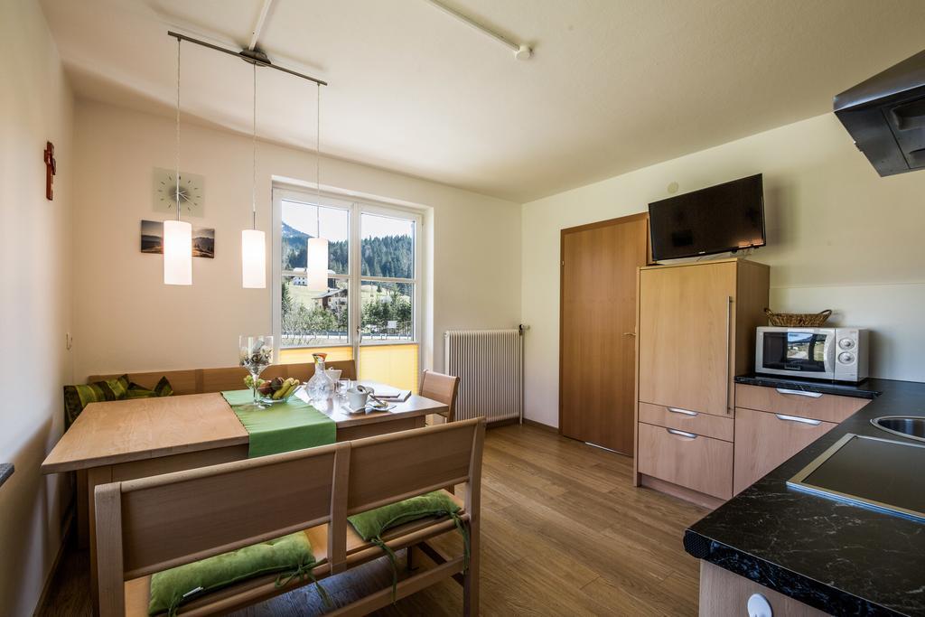 Ferienwohnung Höllhof Dachstein West Russbach am Pass Gschütt Exterior foto