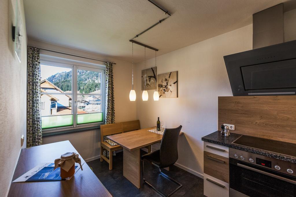 Ferienwohnung Höllhof Dachstein West Russbach am Pass Gschütt Exterior foto